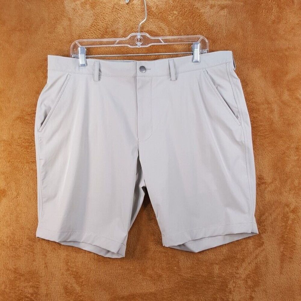 BLOOMINGDALES Mens Shorts Size 36 Tan Chino Nylon Stretch Active 9"